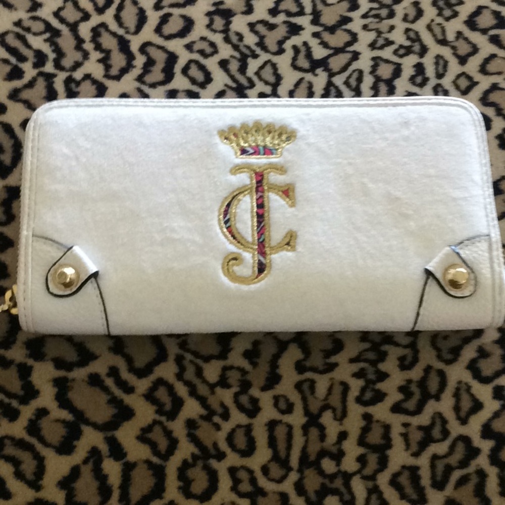 💖💖 NWT JUICY TIME 💖💖 WHITE WALLET!